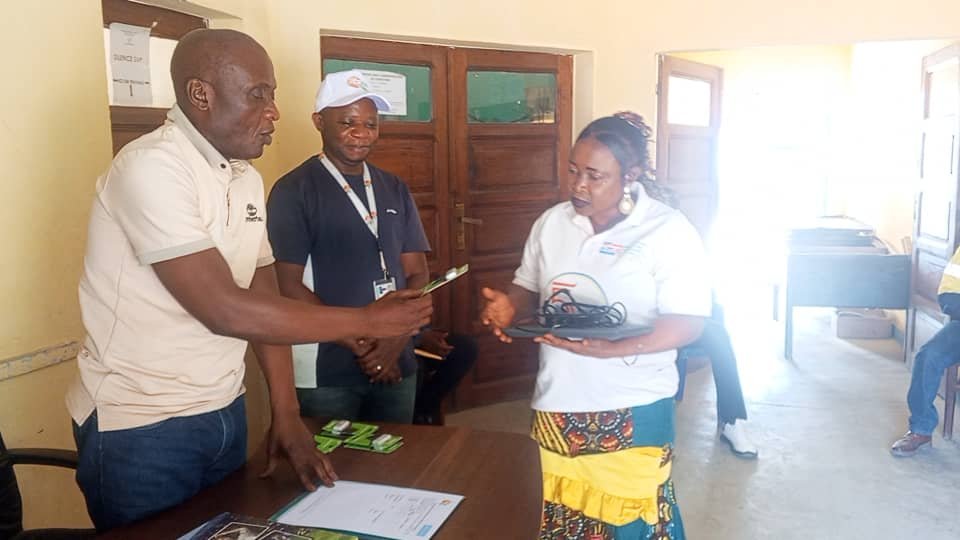 RENFORCEMENT DE CAPACITES DES CELLULES D’ANIMATION COMMUNAUTAIRE POUR PROMOUVOIR LES PRATIQUES FAMILIALES ESSENTIELLES, SURVEILLANCE COMMUNAUTAIRE, GENARATION DE LA DEMANDE ET LA COHESION SOCIALE